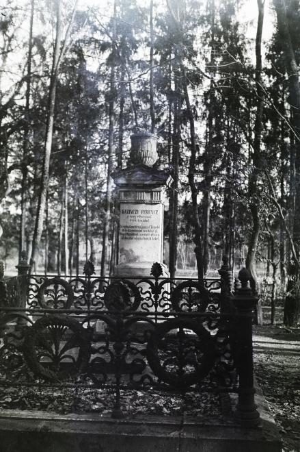 A Kazinczy-sír és a síremlék 1939-ben